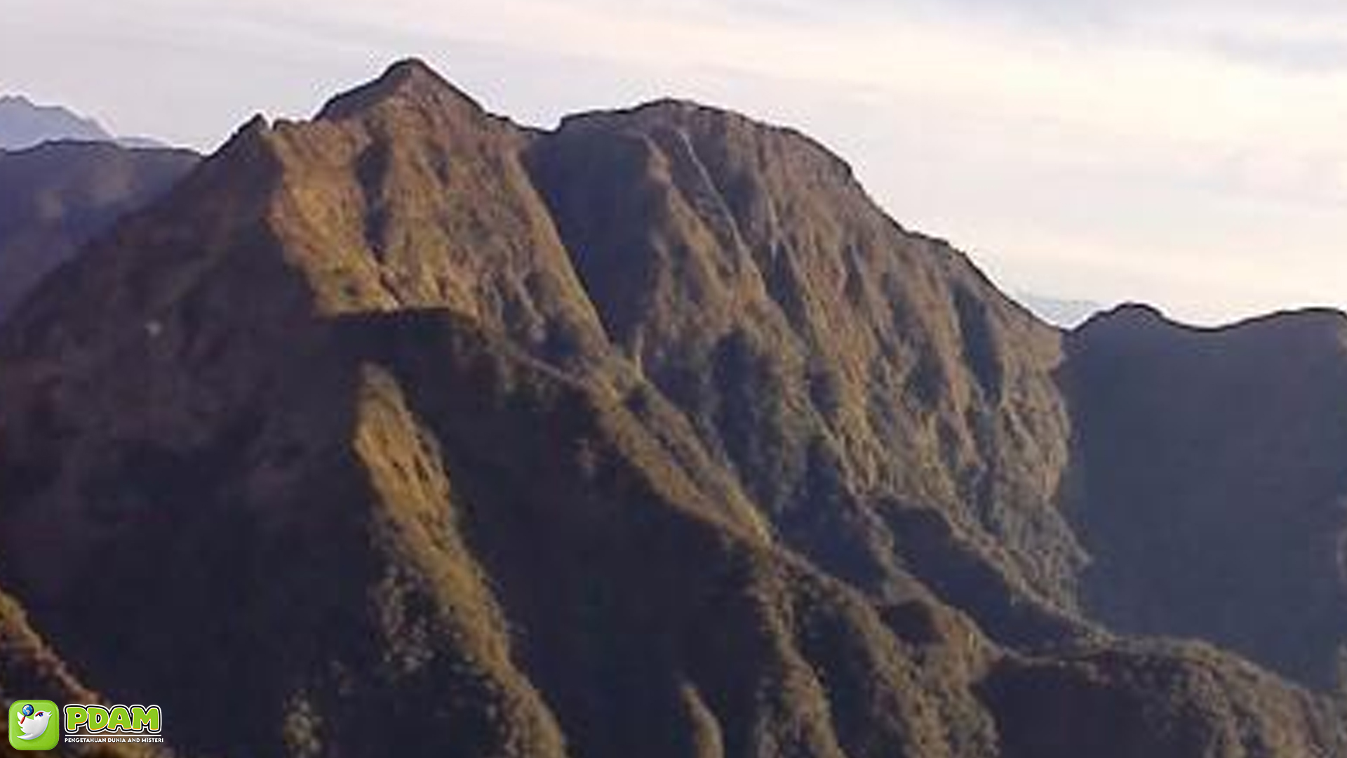 Antara Langit dan Kegelapan: Misteri Gunung Lompobattang
