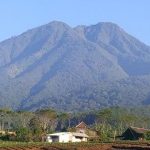 Mengintip Kisah Misteri Tersembunyi Gunung Wilis yang Tak Biasac