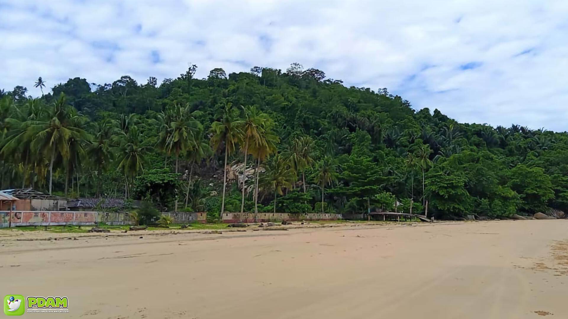 Legenda dan Misteri yang Membayang di Pantai Putri Serayi
