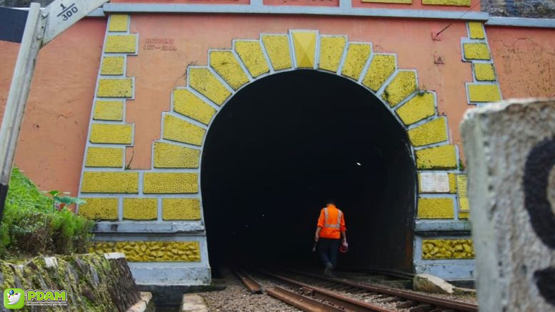 Misteri Terowongan Sasaksaat: 3 Hal yang Harus Kamu Ketahui
