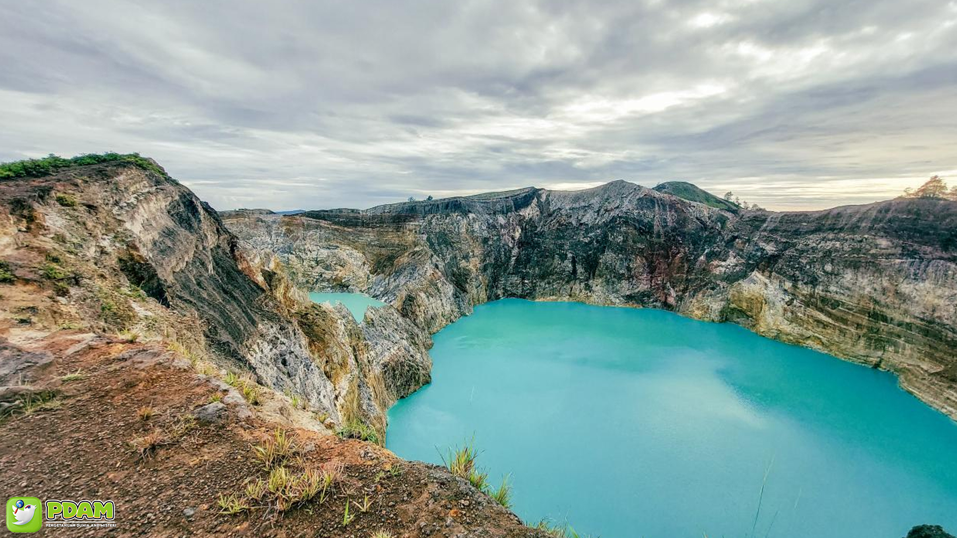 Danau Kelimutu: Keindahan dengan Sentuhan Misteri Alam