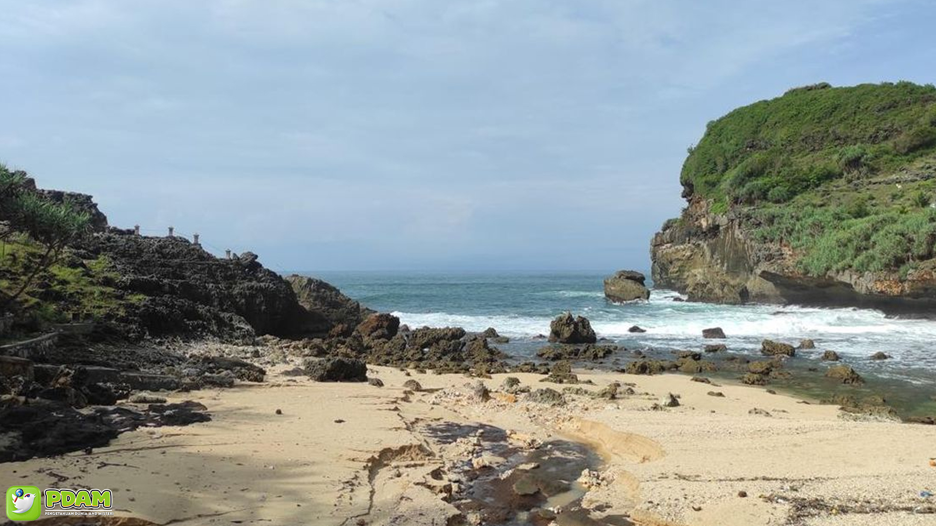 Pantai Sembukan dan 3 Kisah Mistis yang Menjadikannya Terkenal 3 Pantai Sembukan dan 3 Kisah Mistis yang Menjadikannya Terkenal