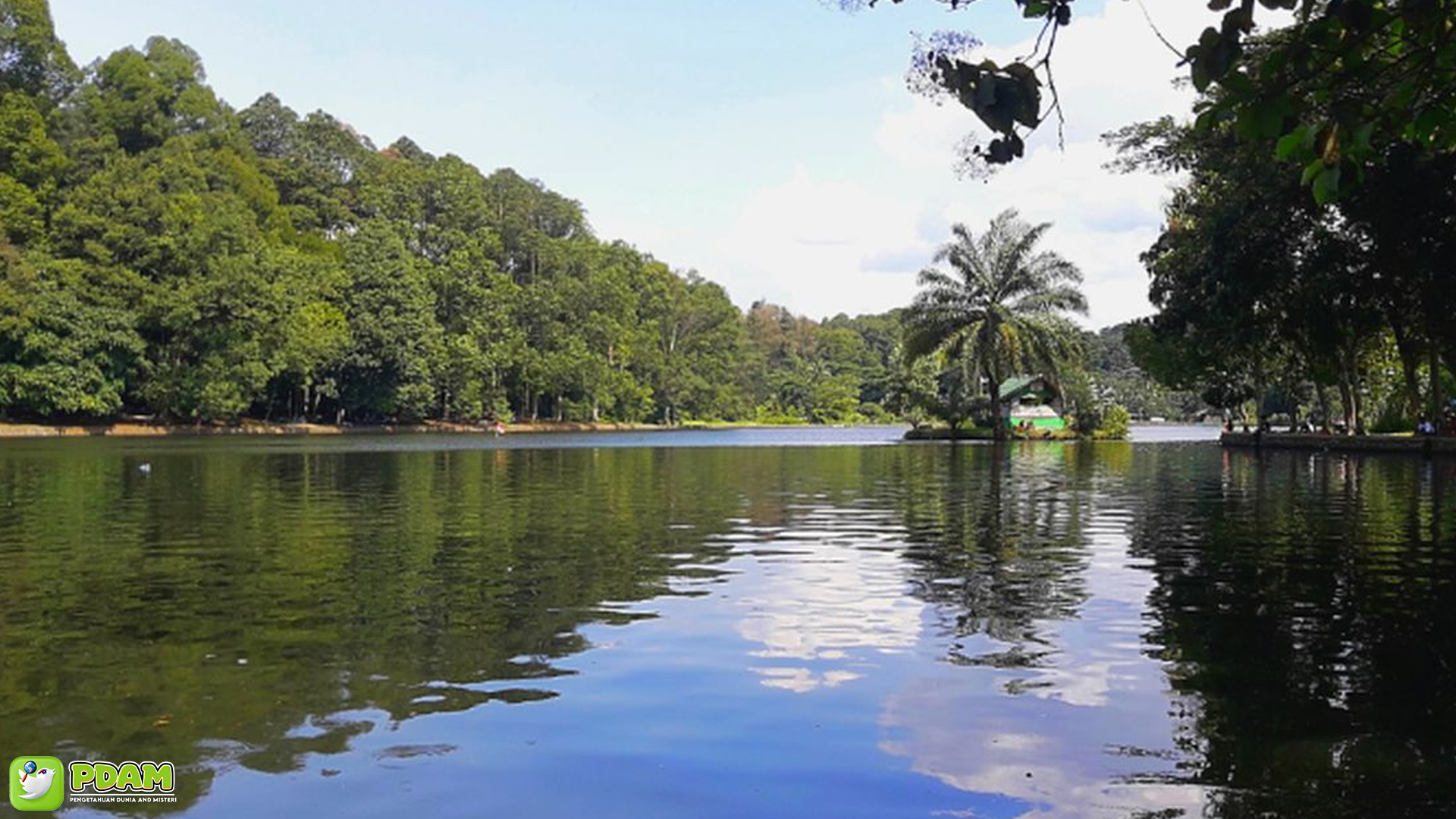 Eksplorasi Misteri Danau Situ Gede dan 3 Hal Aneh yang Terjadi