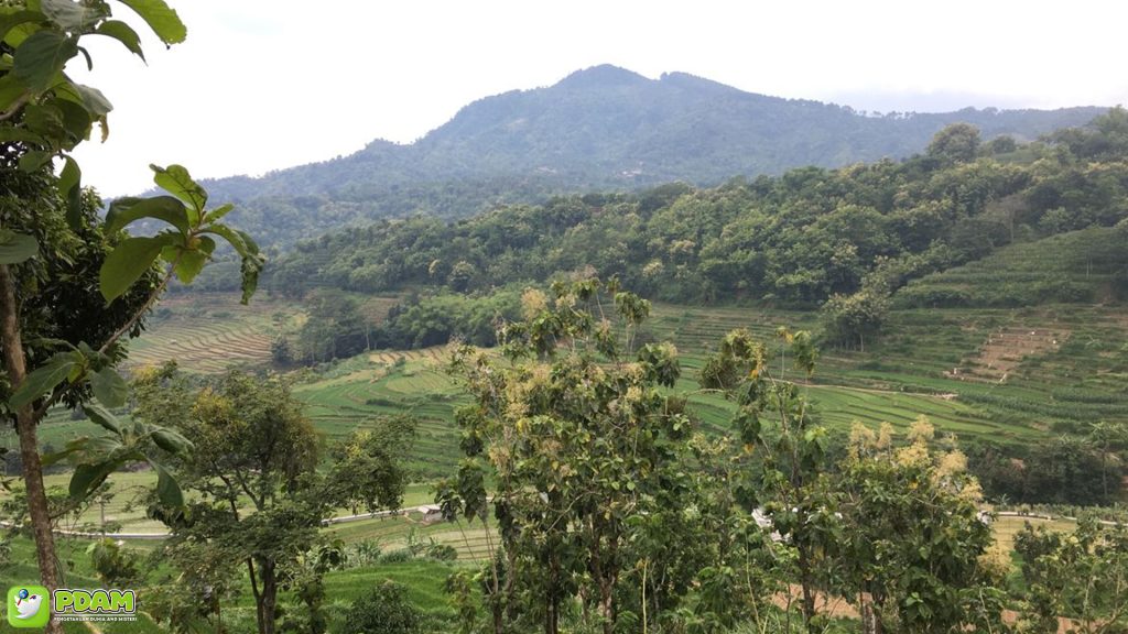 Misteri Gunung Bungkuk Dipercaya dengan 5 Fenomena Aneh