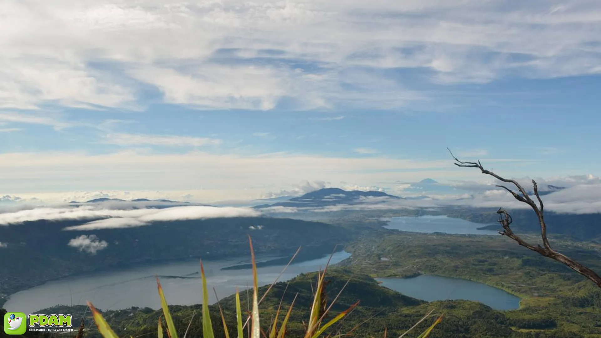 Gunung Talang: 4 Fenomena Aneh yang Masih Diperbincangkan
