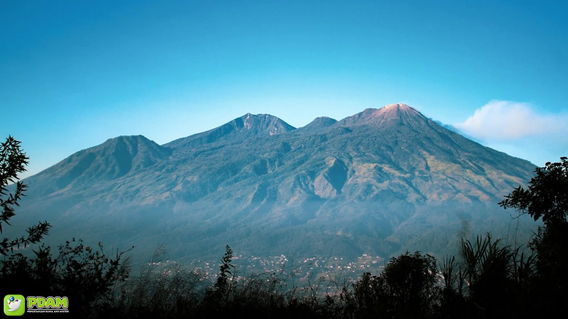 5 Cerita Misteri yang Beredar di Sekitar Gunung Arjuno Welirang 1 5 Cerita Misteri yang Beredar di Sekitar Gunung Arjuno Welirang