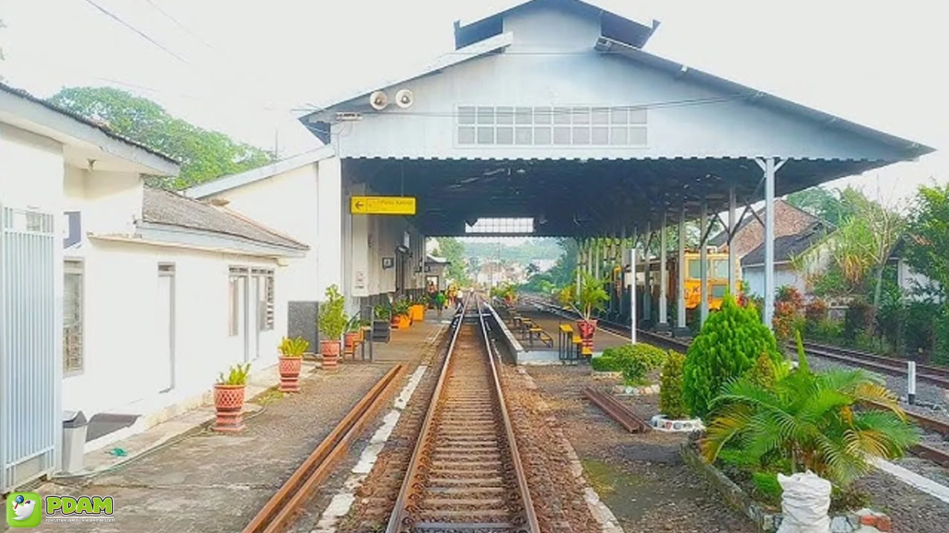 Stasiun Lawang, 5 Fenomena Mistis yang Menjadikan Nyali Ciut Banget 2 Stasiun Lawang, 5 Fenomena Mistis yang Menjadikan Nyali Ciut Banget