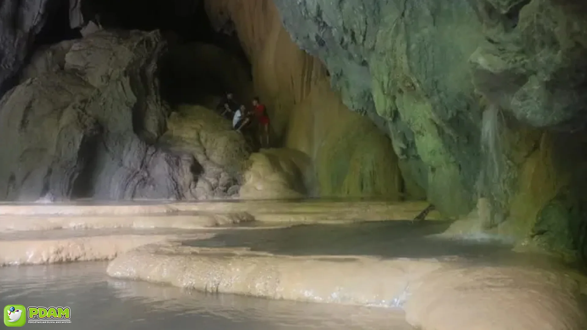 5 Cerita Mistis di Balik Goa Moliuano yang Bikin Merinding Banget