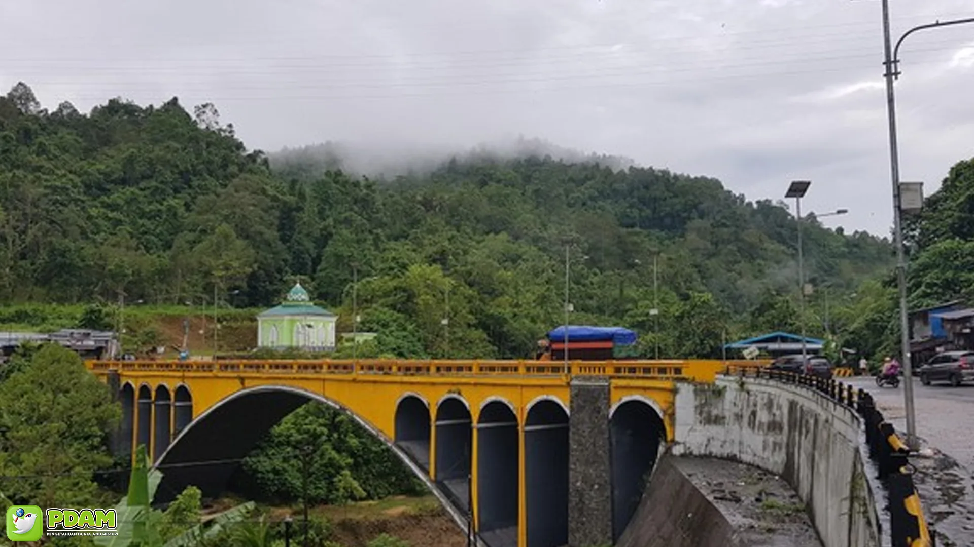 4 Misteri Besar di Jembatan Bolong Memaju Belum Terungkap