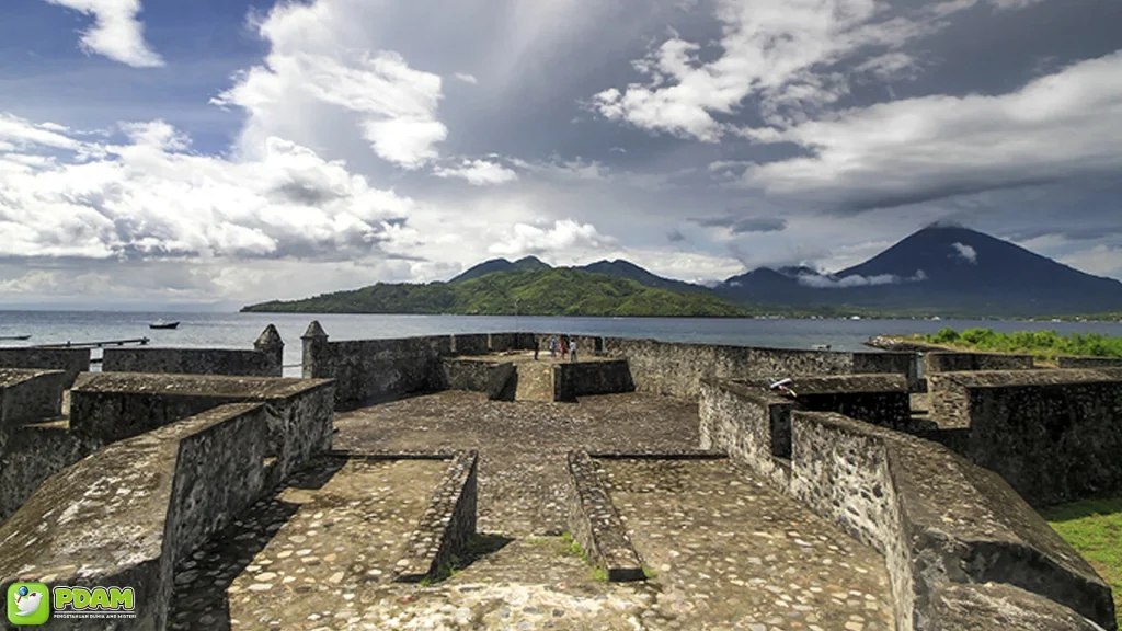 Misteri Benteng Kalamata, Benteng Angker dengan 4 Bastion Sakti 1 Misteri Benteng Kalamata, Benteng Angker dengan 4 Bastion Sakti