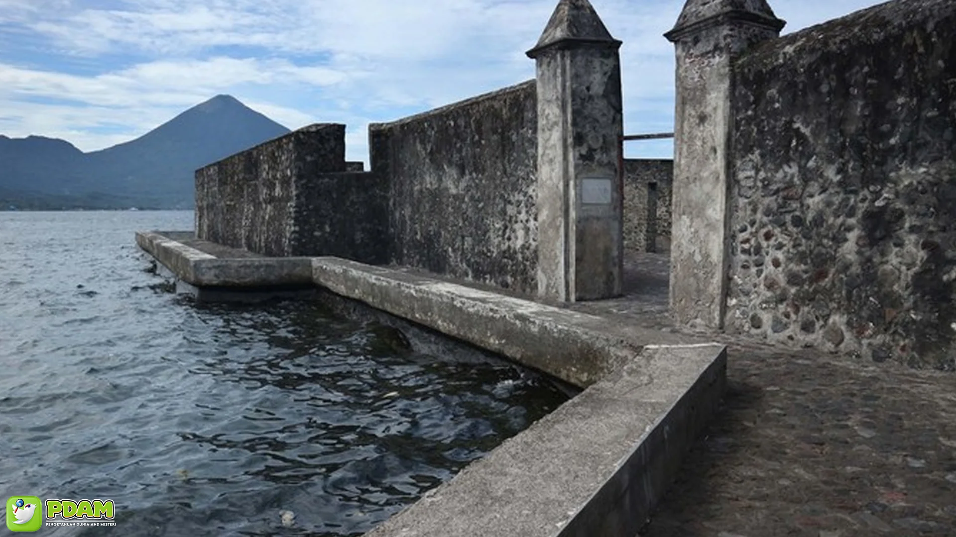 Misteri Benteng Kalamata, Benteng Angker dengan 4 Bastion Sakti 2 Misteri Benteng Kalamata, Benteng Angker dengan 4 Bastion Sakti