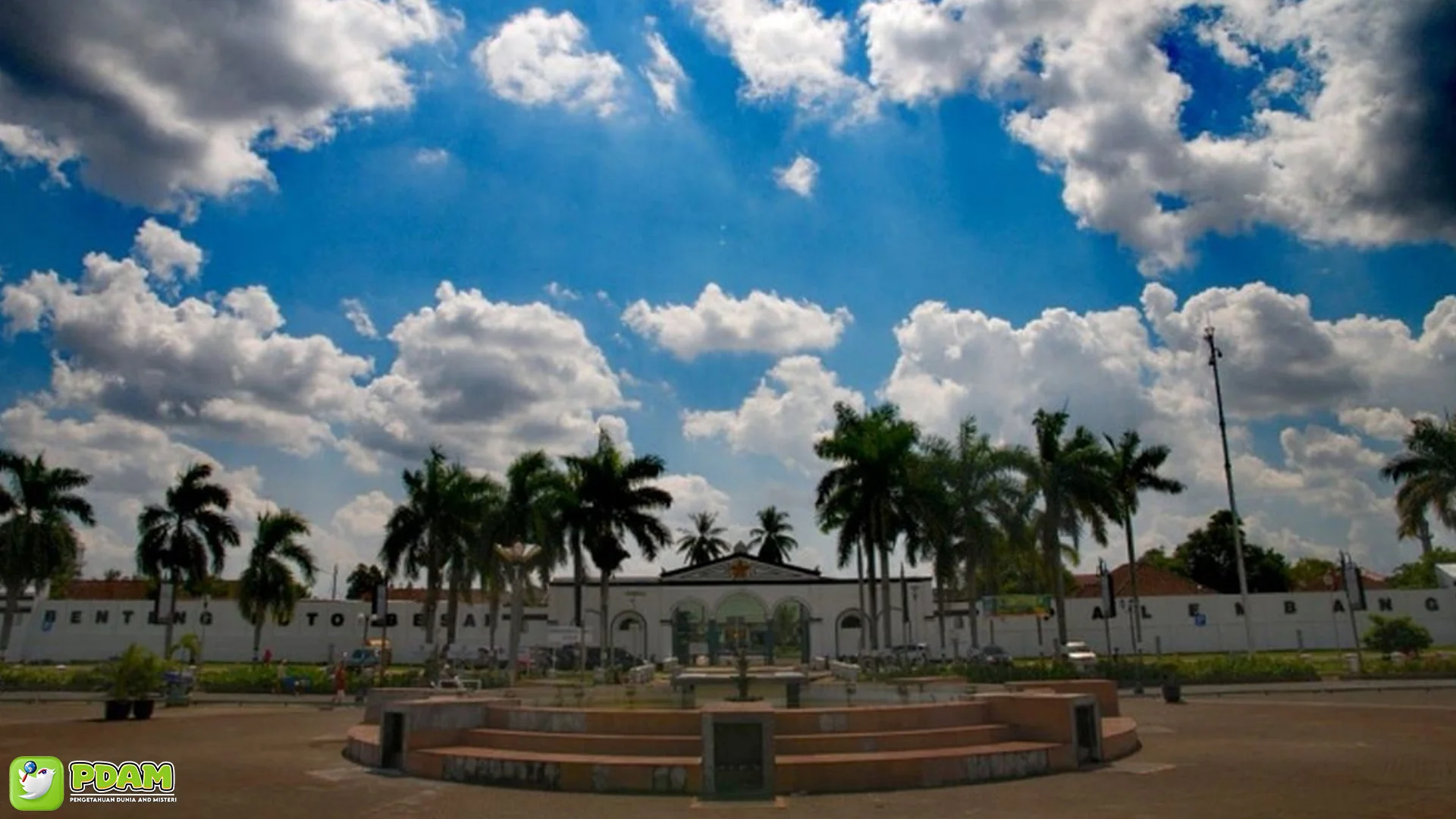 Misteri Dibakar Belanda: Benteng Kuto Besak Bertahan 4 Era Hantu