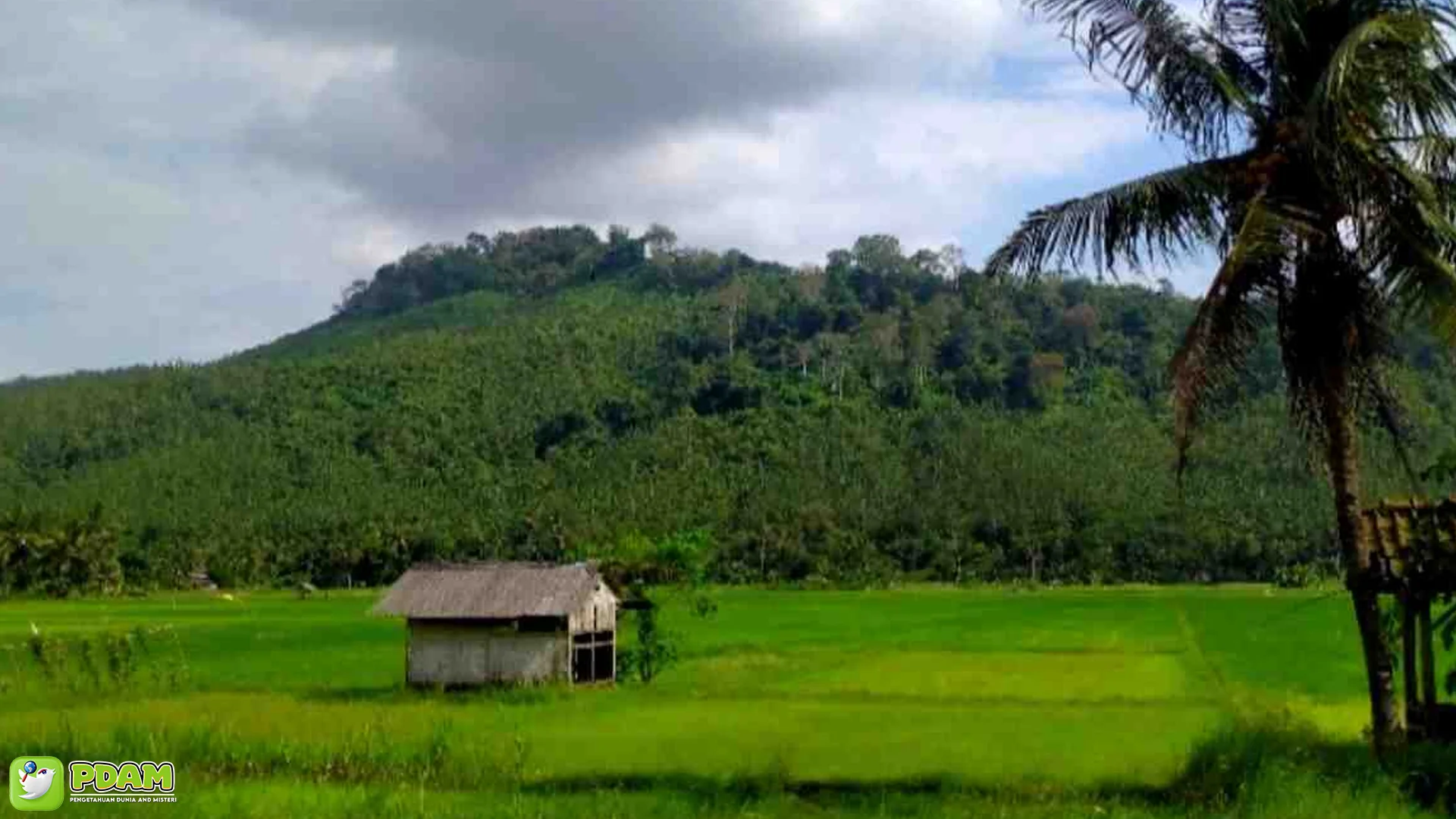 Misteri Gunung Sangkur Tersimpan Dalam 5 Legenda & Cerita Rakyat