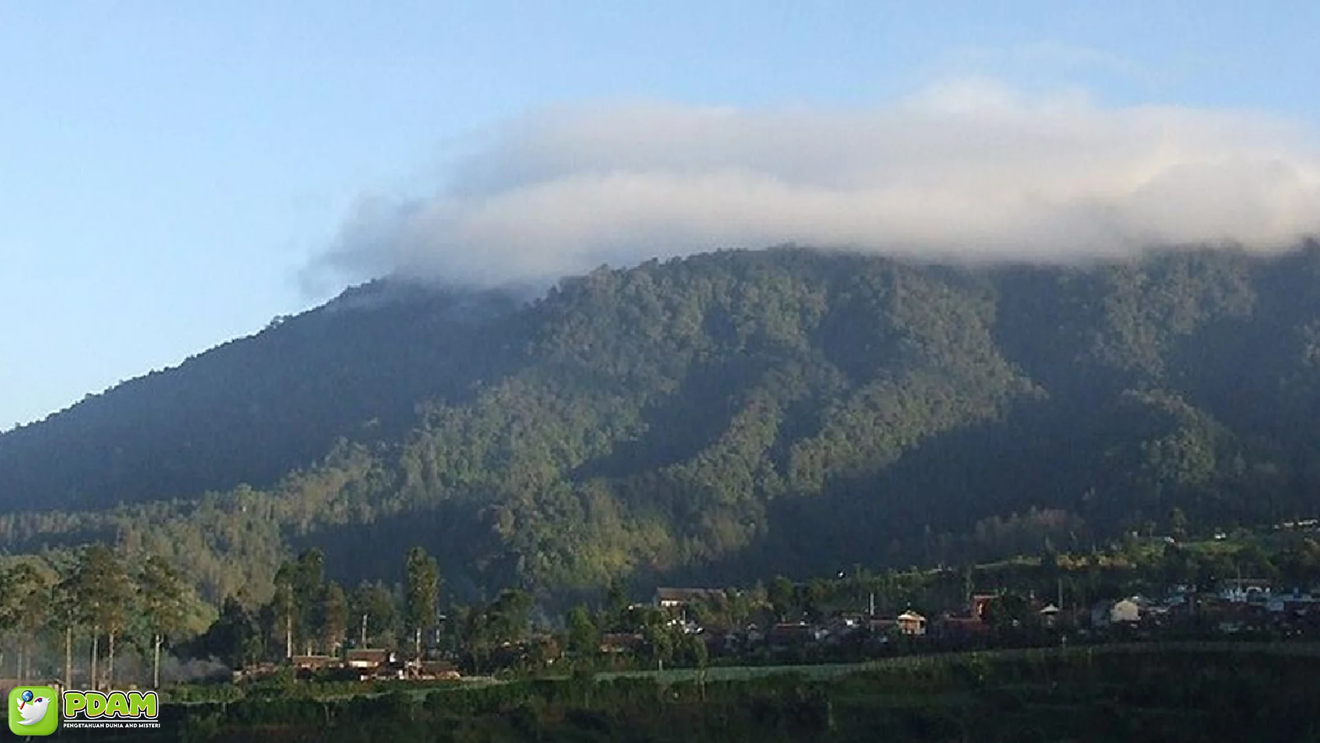 Suara Gaib Hutan Bukit Barisan: 4 Fenomena Pendaki Hilang Misterius 2 Suara Gaib Hutan Bukit Barisan: 4 Fenomena Pendaki Hilang Misterius