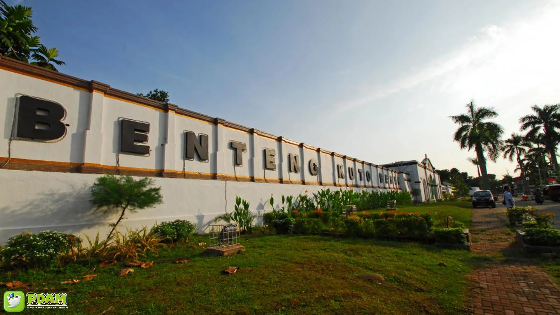 Misteri Dibakar Belanda: Benteng Kuto Besak Bertahan 4 Era Hantu