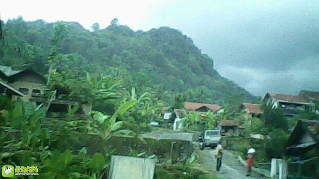 Misteri Gunung Sangkur Tersimpan Dalam 5 Legenda & Cerita Rakyat 2 Misteri Gunung Sangkur Tersimpan Dalam 5 Legenda & Cerita Rakyat